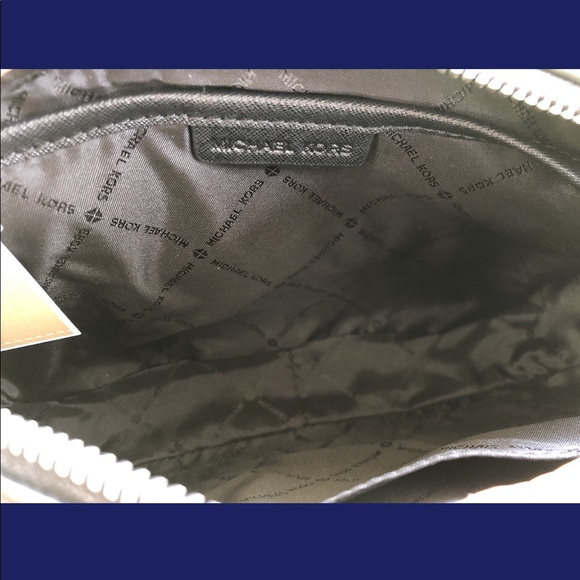 Michael Kors Jet Set Large East West Crossbody Black MK Signature - Picture 5 of 7